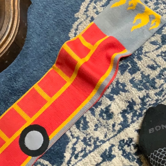 Kidorable Fireman scarf, hat and mittens- brand new - Picture 3 of 5